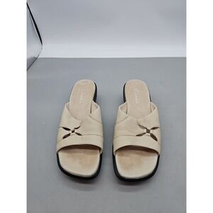 Clarks Women's Leather Sandals Size 7M Beige Slip On